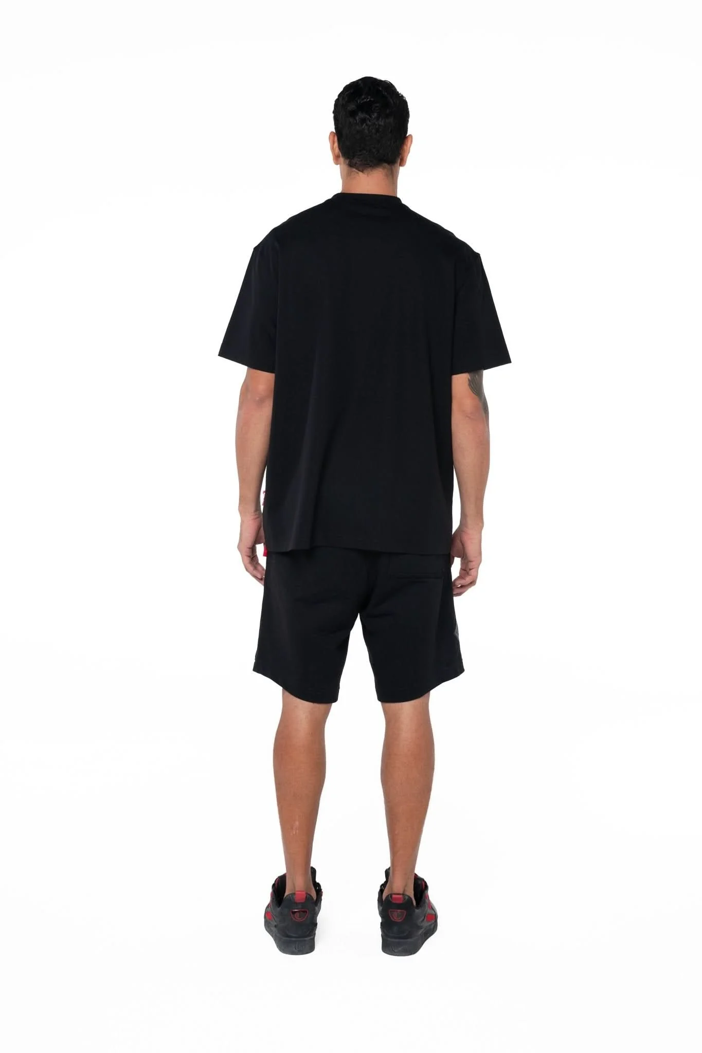 CAMISETA OVERSIZED MASCULINA ACCOGLIENZA NEGRO CLEMONT - Image 6