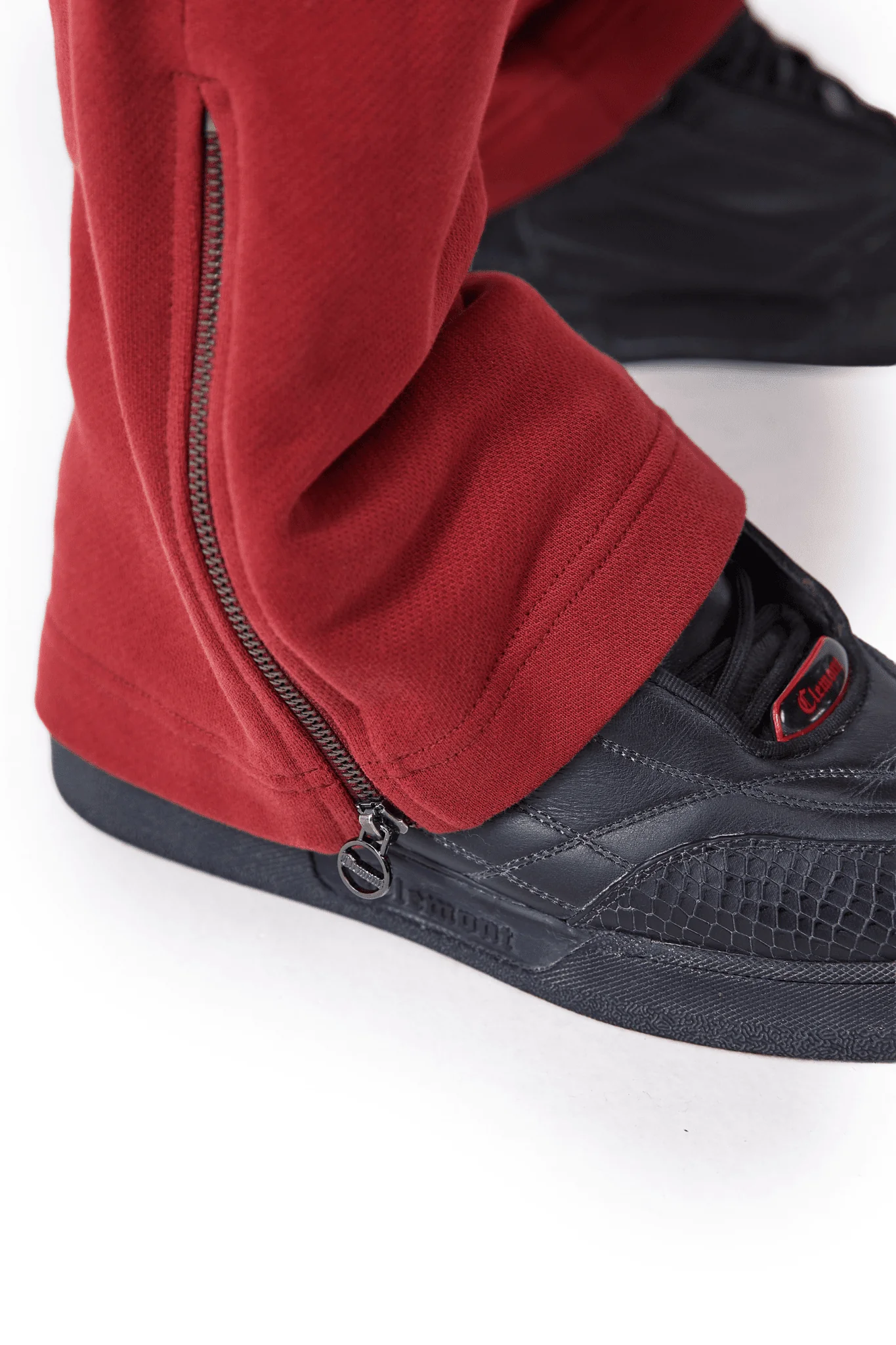 JOGGER SHORTS SPETTRALE BURGUNDY CLEMONT - Image 3
